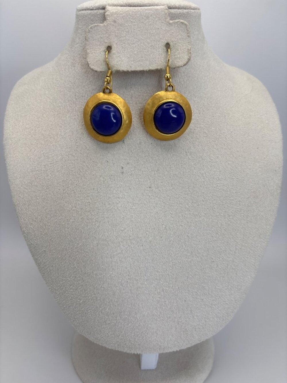 Vintage Gold Tone Textured Drop Earrings with Navy Blue  Cabochon Center